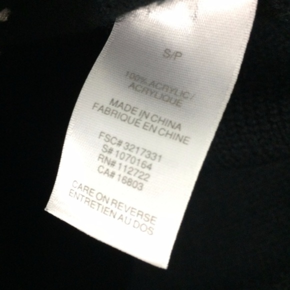 Vintage Black Button Snowflake Cardigan Sweater - Picture 4 of 6